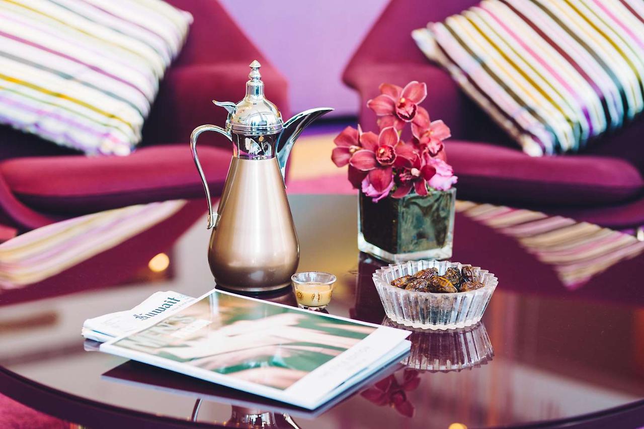 Symphony Style Hotel Kuwait Salmiya Extérieur photo Arabic coffee pot