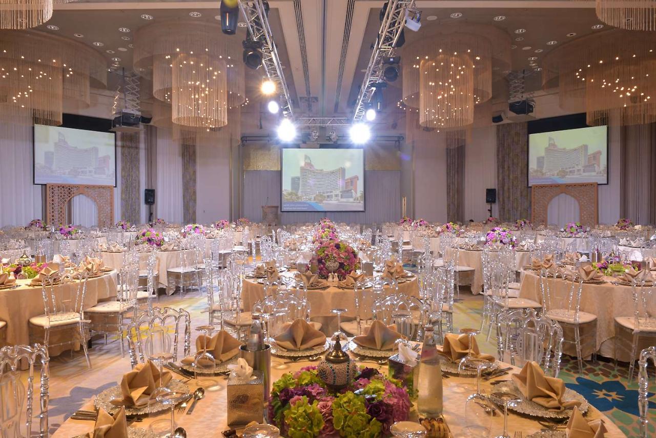 Symphony Style Hotel Kuwait Salmiya Extérieur photo The 2012 Gala Dinner
