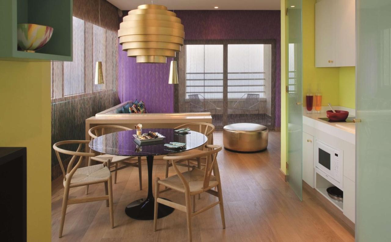 Symphony Style Hotel Kuwait Salmiya Extérieur photo A kitchen in a typical apartment