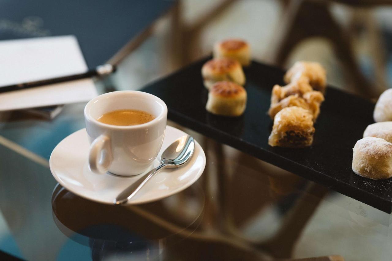 Symphony Style Hotel Kuwait Salmiya Extérieur photo A cup of coffee